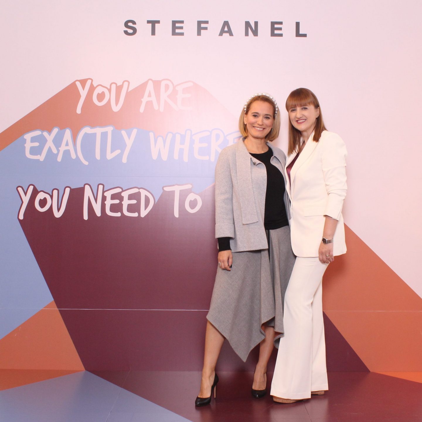 Andreea-Esca-si-Cornelia-Nicolae